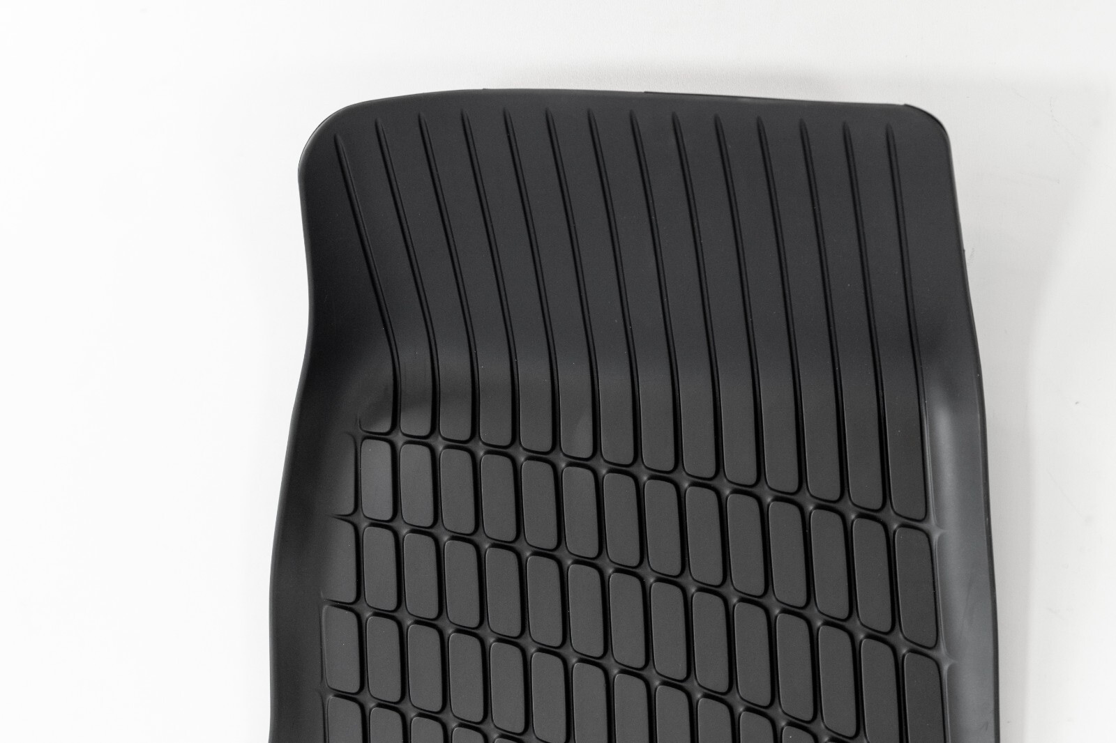 Mercedes C300 C43 C63 AMG Winter Rubber Floor mat set OEM 2023 2024 W206 Genuine - Image 9
