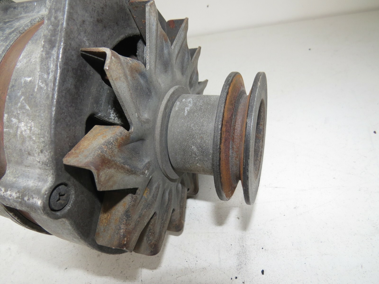 BMW 318i 318is 1992-1995 OEM Alternator 80A - Image 7