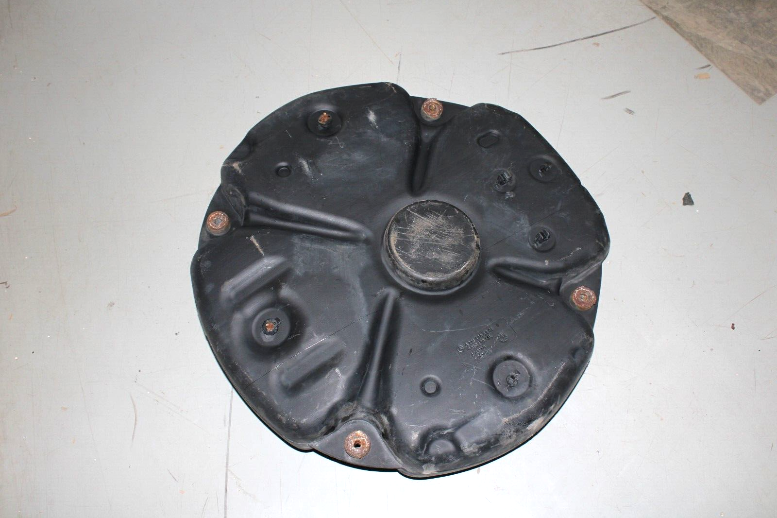 Mercedes S350 S63 2012 2013 OEM DEF Tank Reservoir w/o Preheater w/o Pump - Image 7
