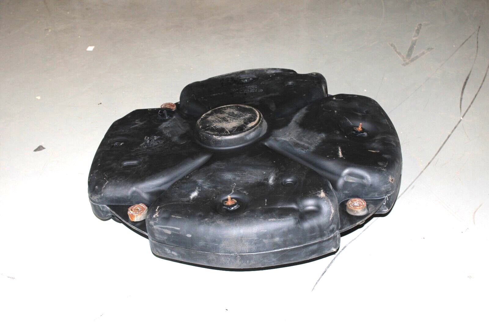 Mercedes S350 S63 2012 2013 OEM DEF Tank Reservoir w/o Preheater w/o Pump - Image 11