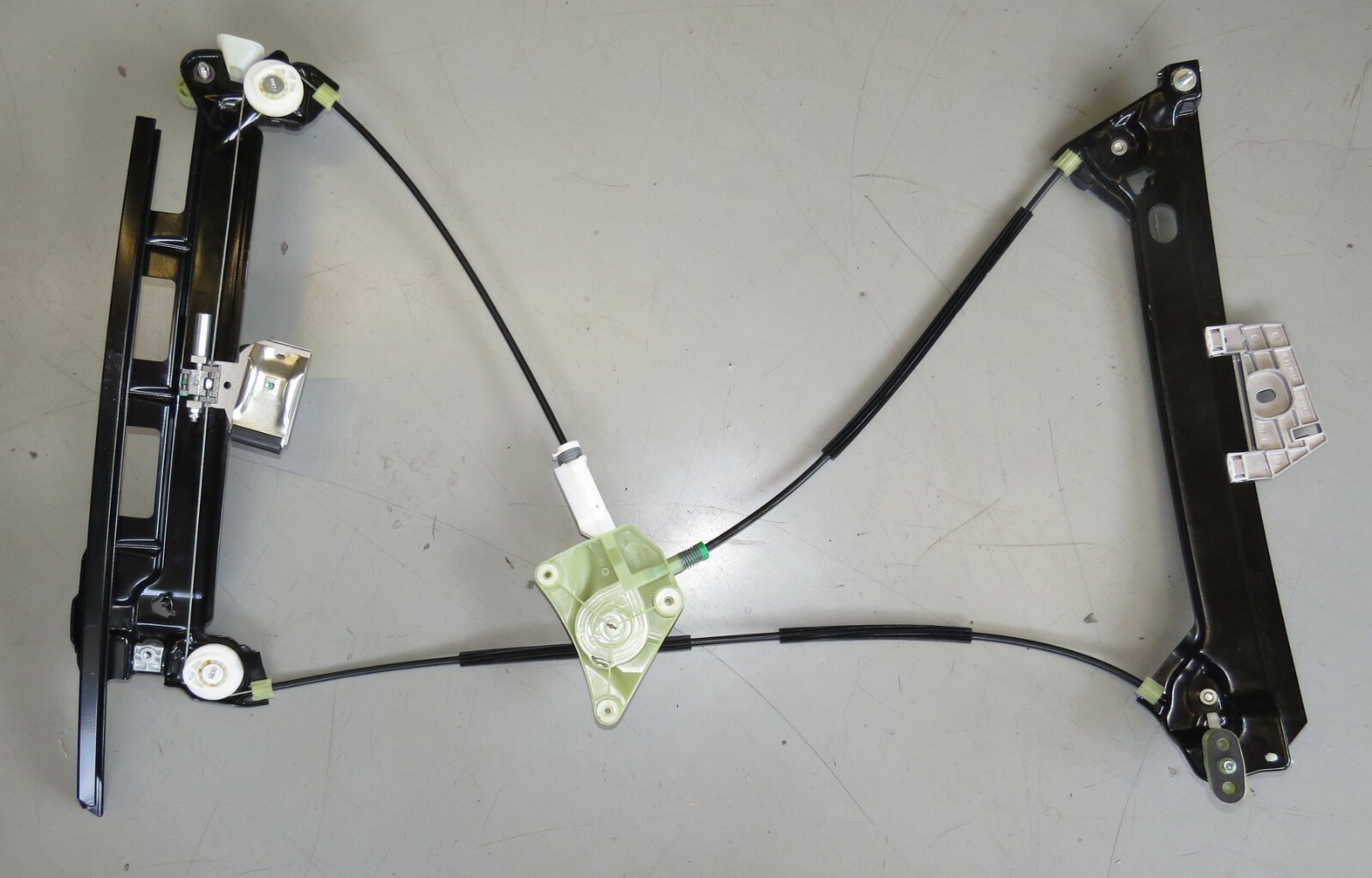 Jaguar XK XKR XKR-S 2007-2015 OEM Front Right Window Regulator Lifting Mechanism – Image 3