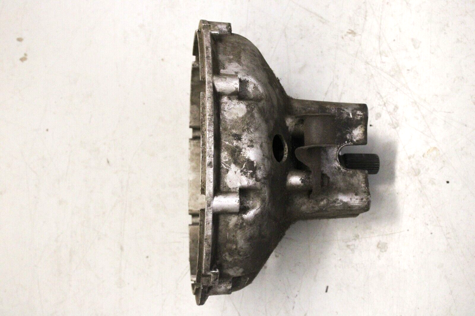 Porsche 924 928 1978-1986 OEM Automatic Transmission Bell Housing – Image 4