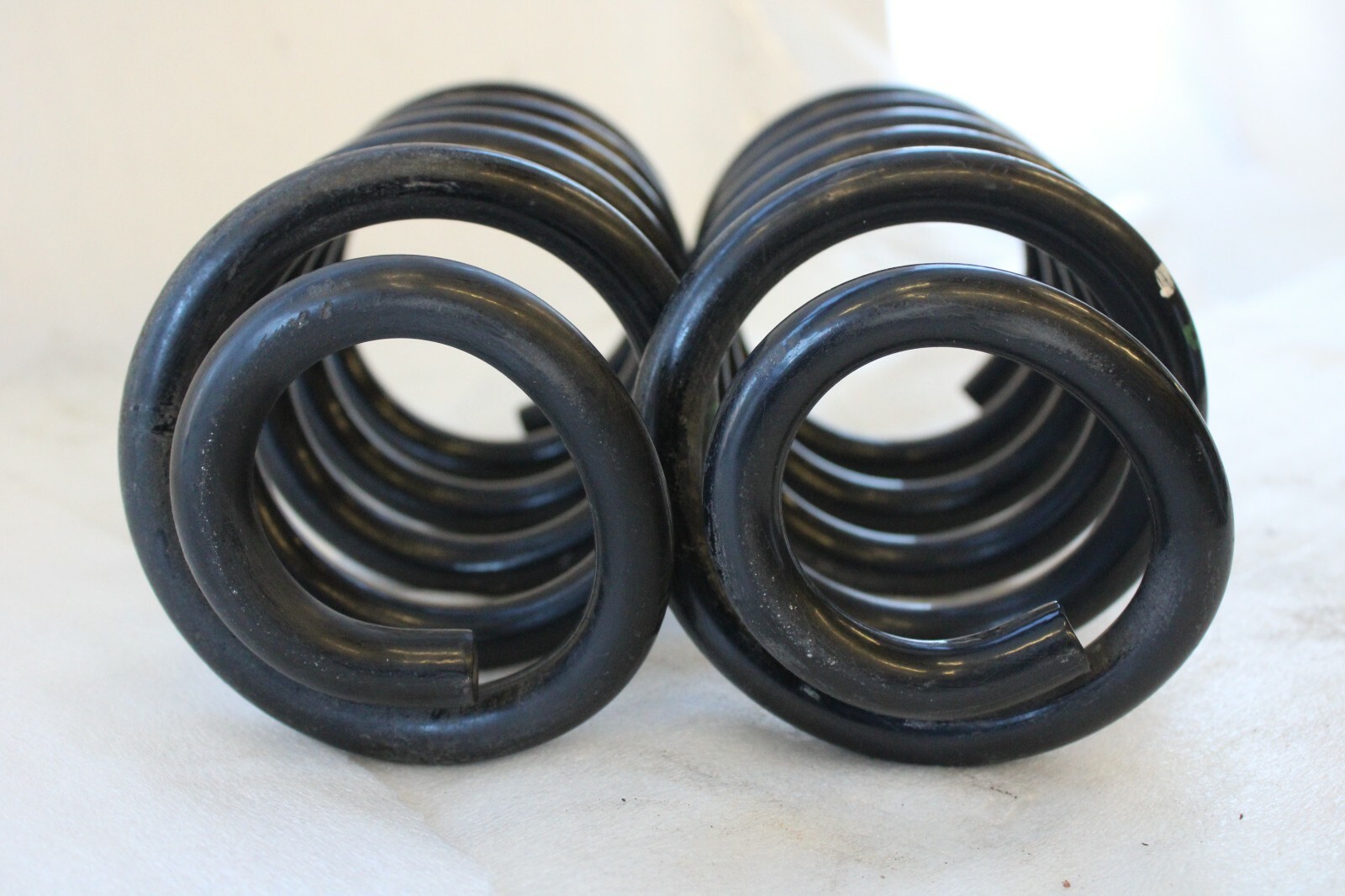 Porsche 911 997 OEM Front Coil Spring Set - Image 9