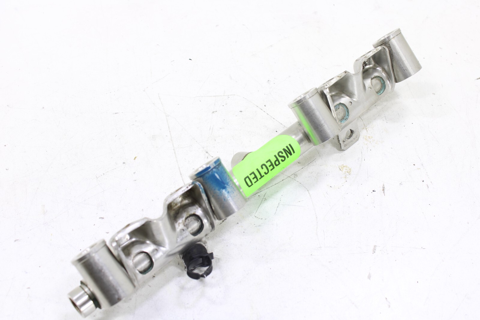 Mini Cooper 1.6L 2009-2012 OEM Fuel Injection Rail Fuel Rail – Image 2