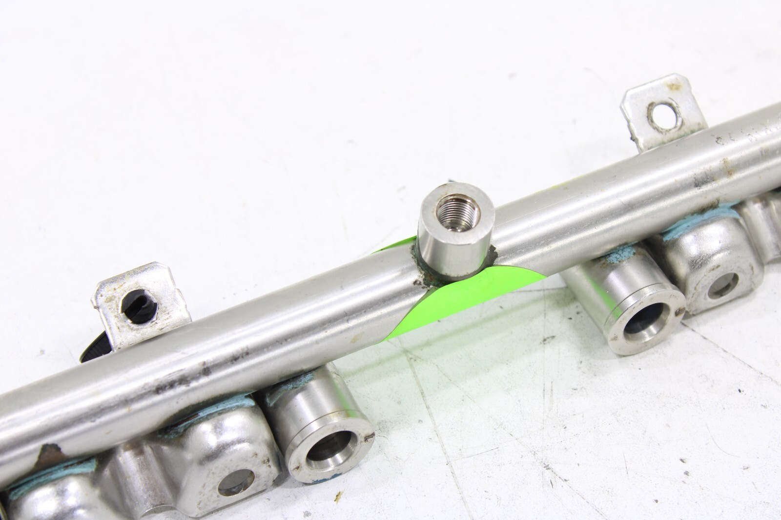 Mini Cooper 1.6L 2009-2012 OEM Fuel Injection Rail Fuel Rail – Image 12