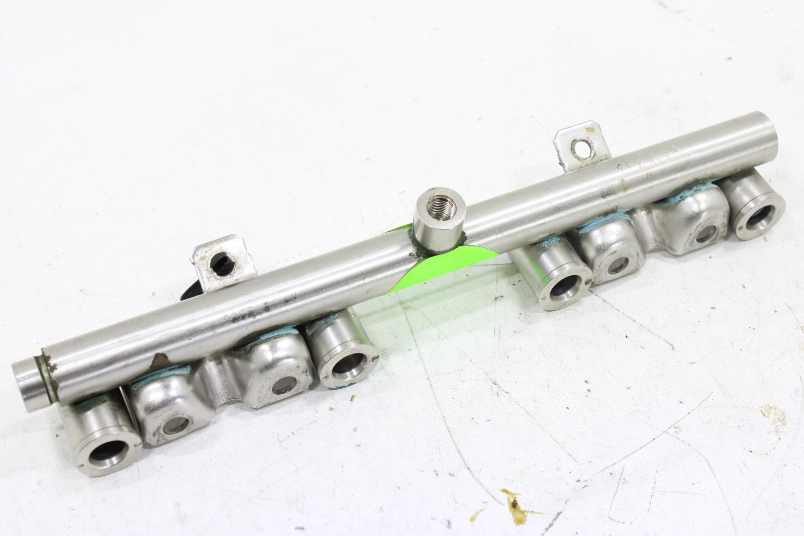 Mini Cooper 1.6L 2009-2012 OEM Fuel Injection Rail Fuel Rail – Image 16
