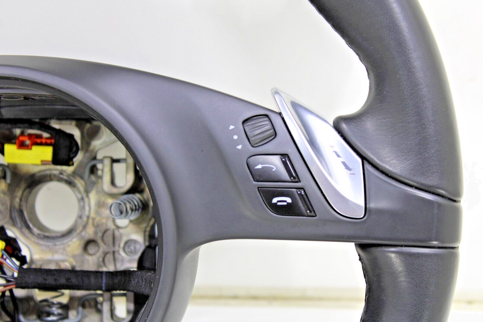 Porsche Cayenne Panamera 2010-2016 OEM Steering Wheel - Image 4