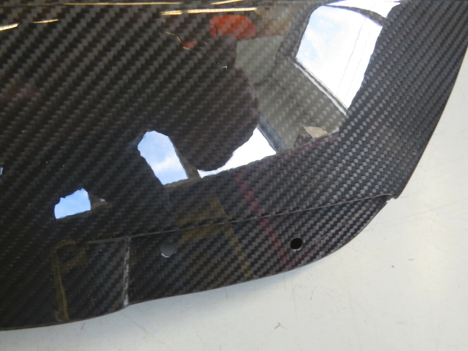 Aston Martin V8 V12 OEM Carbon Fiber Rear Bumper Diffuser Rear DD2317E955AA – Image 8