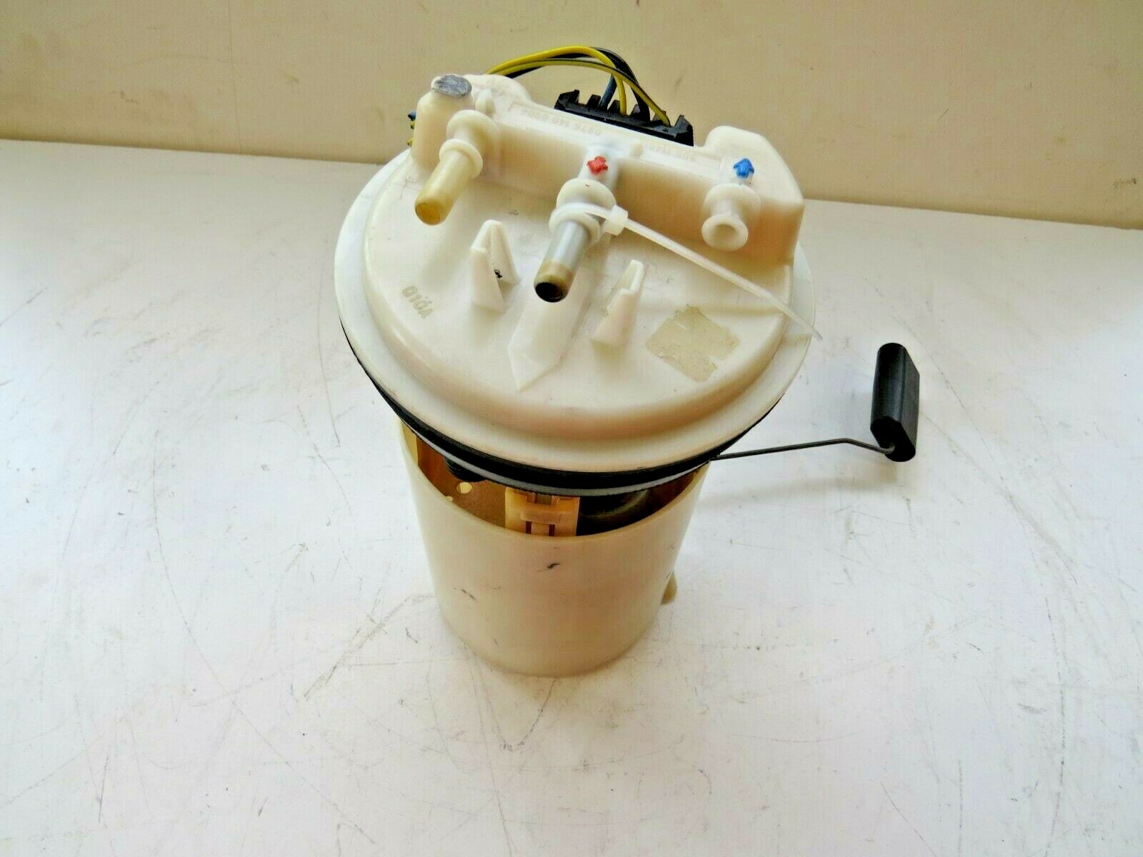 Volvo 2000 2001 2002 2003 2004 OEM Electric Fuel Pump 30630596 - Image 2