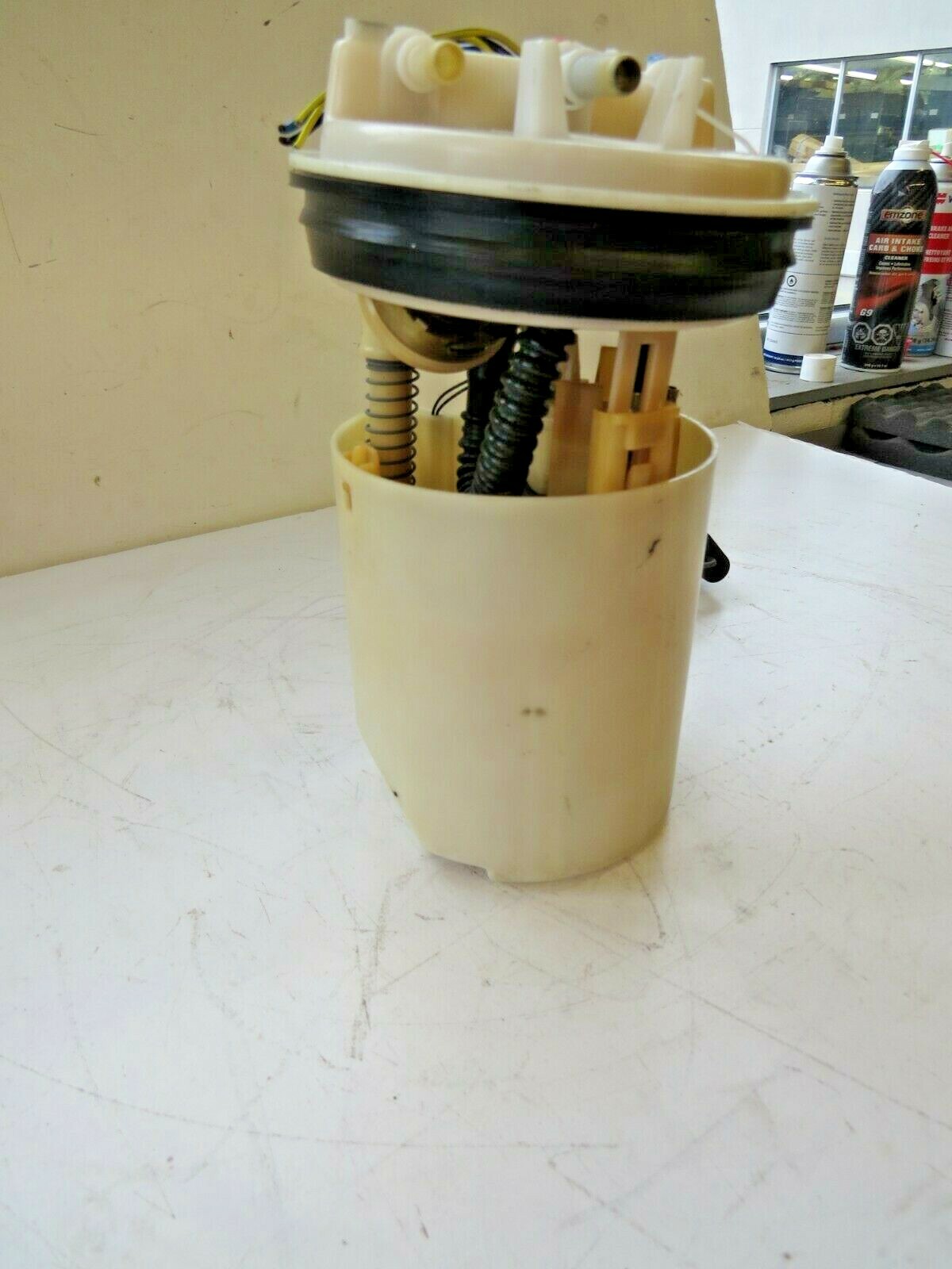 Volvo 2000 2001 2002 2003 2004 OEM Electric Fuel Pump 30630596 - Image 3
