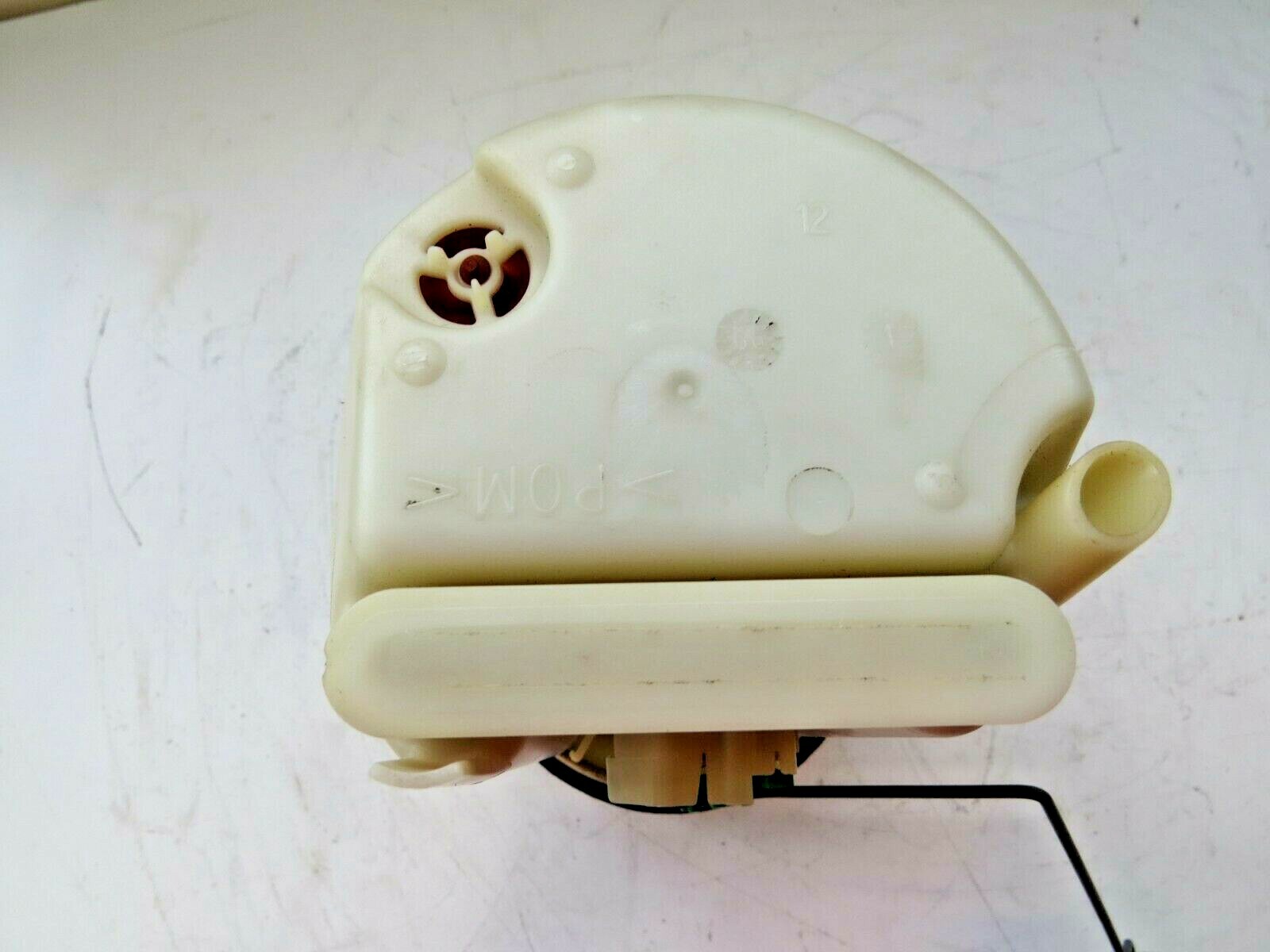 Volvo 2000 2001 2002 2003 2004 OEM Electric Fuel Pump 30630596 - Image 9