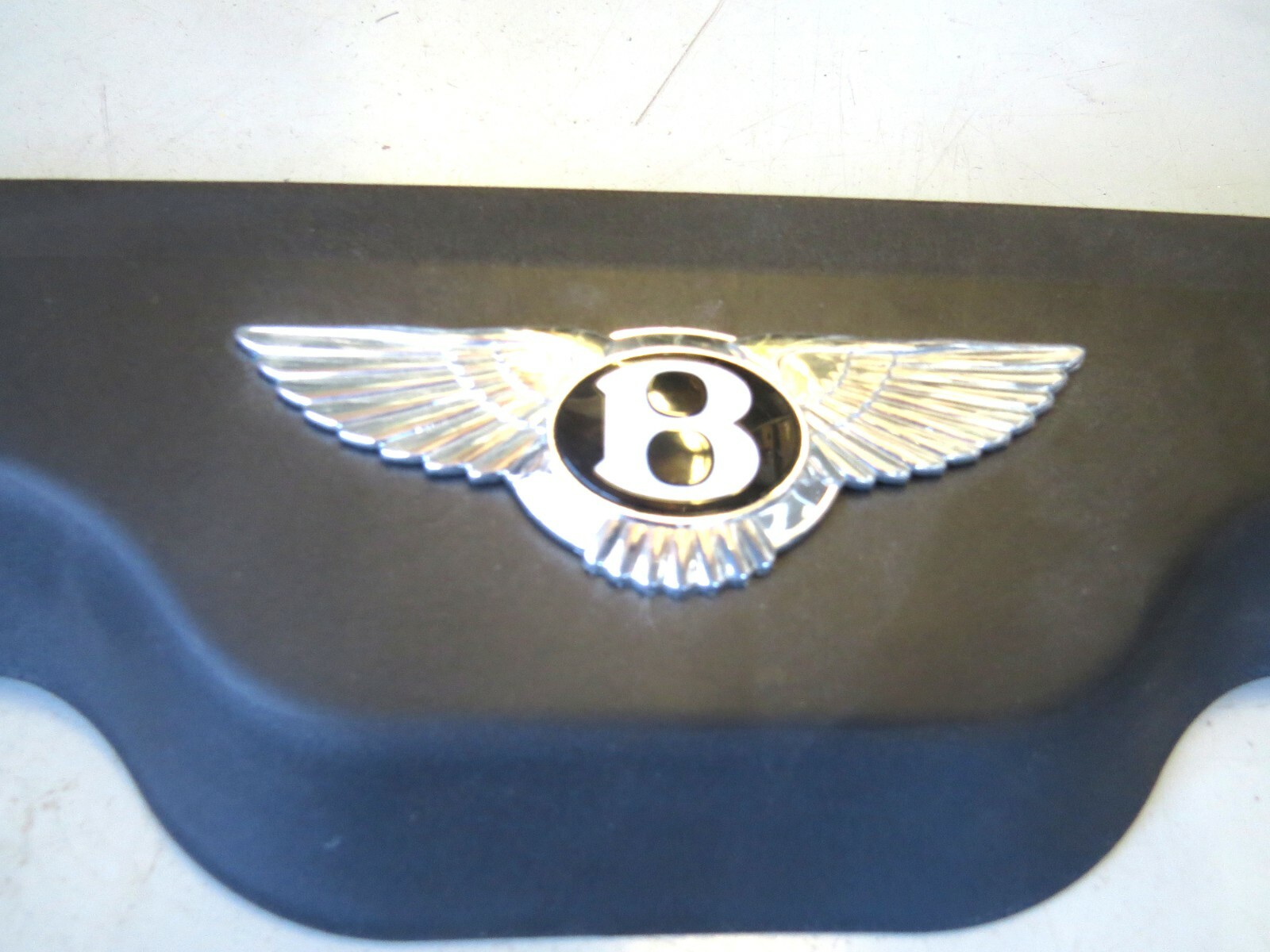 Bentley Mulsanne 2010 OEM Engine Compartment Cover 3Y0103925D - Image 3