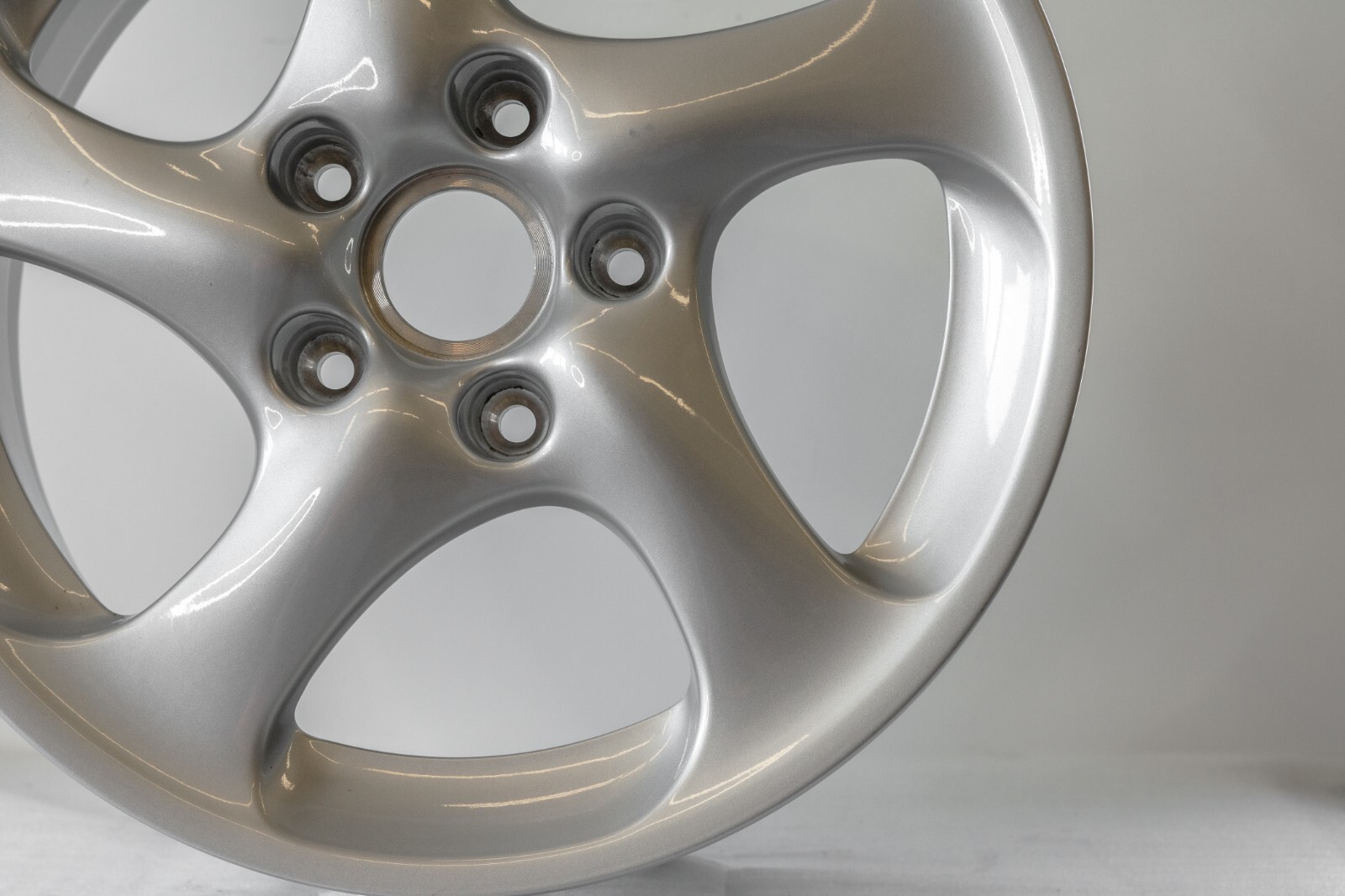Porsche Carrera 911 Turbo 18" inch Front rim OEM 2001 2002 2003 2004 2005 Wheel – Image 7