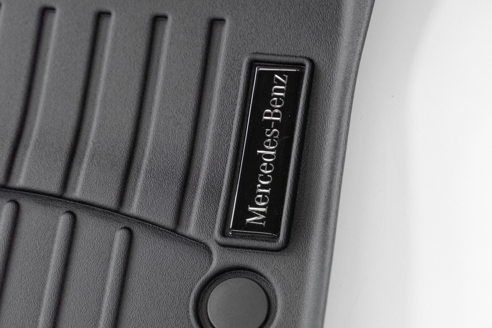 Mercedes GLS580 GLS63 GLS600 All Season Floor Mat Trays 3 rows OEM Executive – Image 11