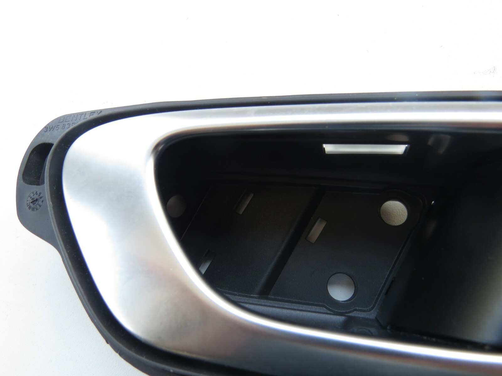 Bentley Continental 2006-2012 OEM Door Handle Rear Right Inner (Passenger Side) - Image 4