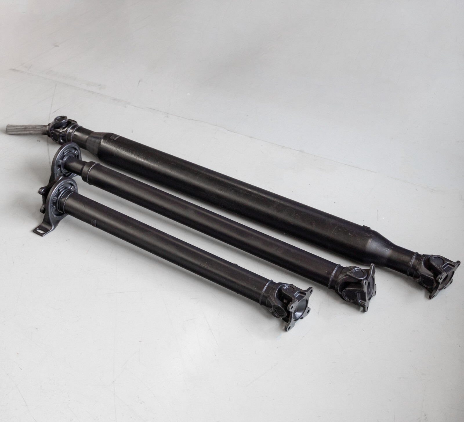 Mercedes Sprinter 2500 3500 Propeller Drive Shaft Assembly OEM 2012-2017 170" in