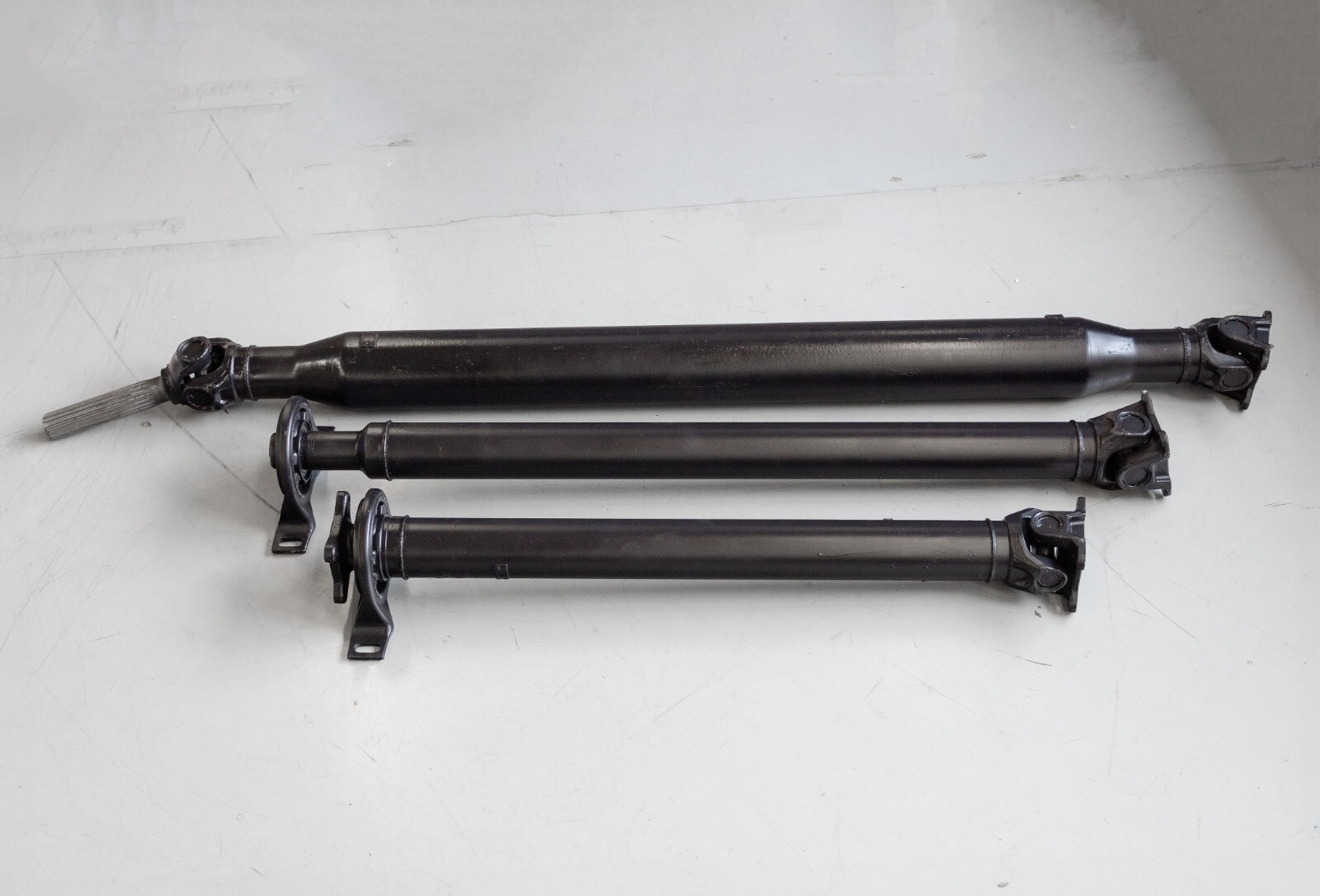 Mercedes Sprinter 2500 3500 Propeller Drive Shaft Assembly OEM 2012-2017 170" in - Image 2