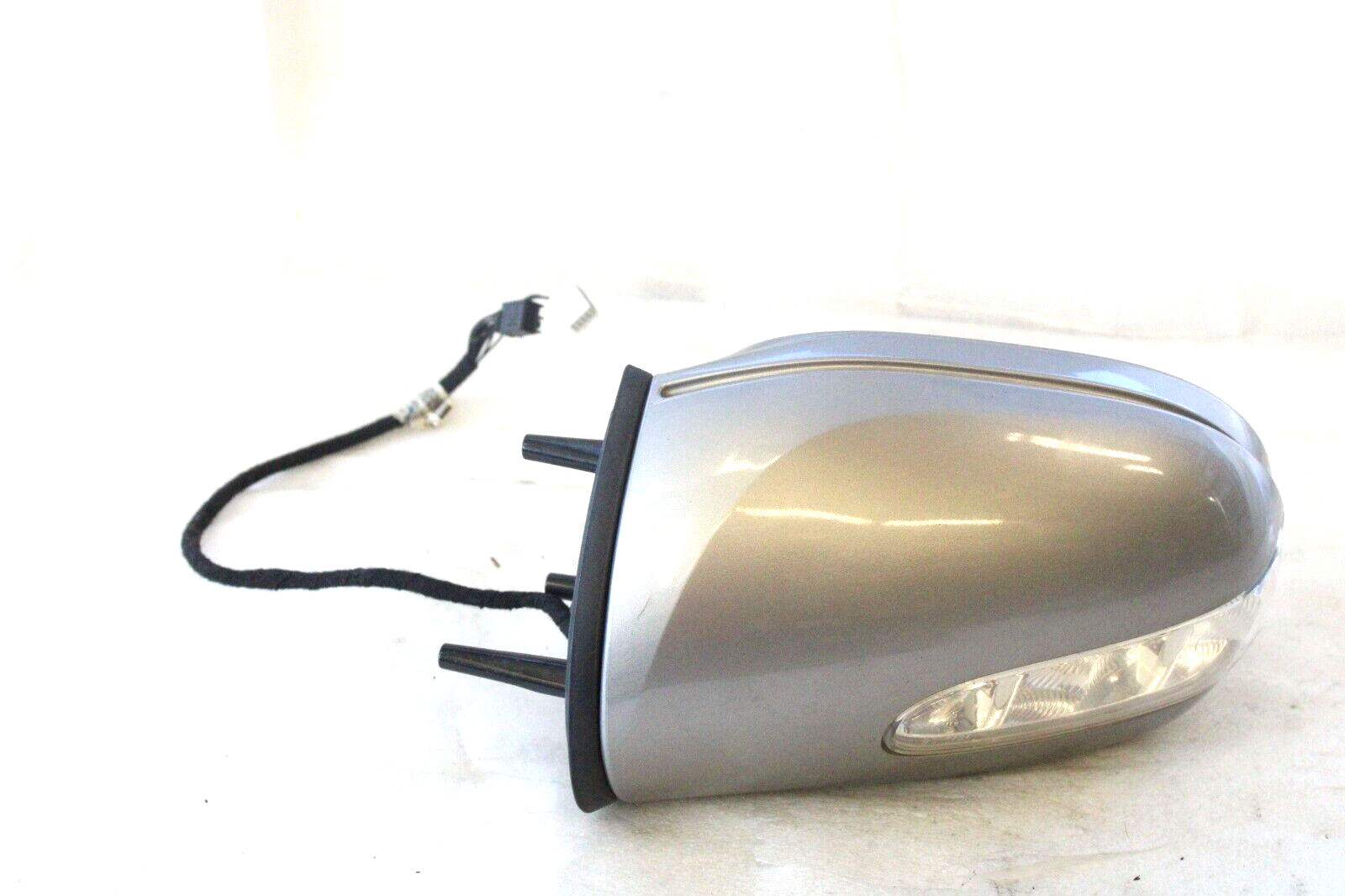 Mercedes ML 2006-2014 OEM Side View Mirror Left (Driver Side) - Image 6