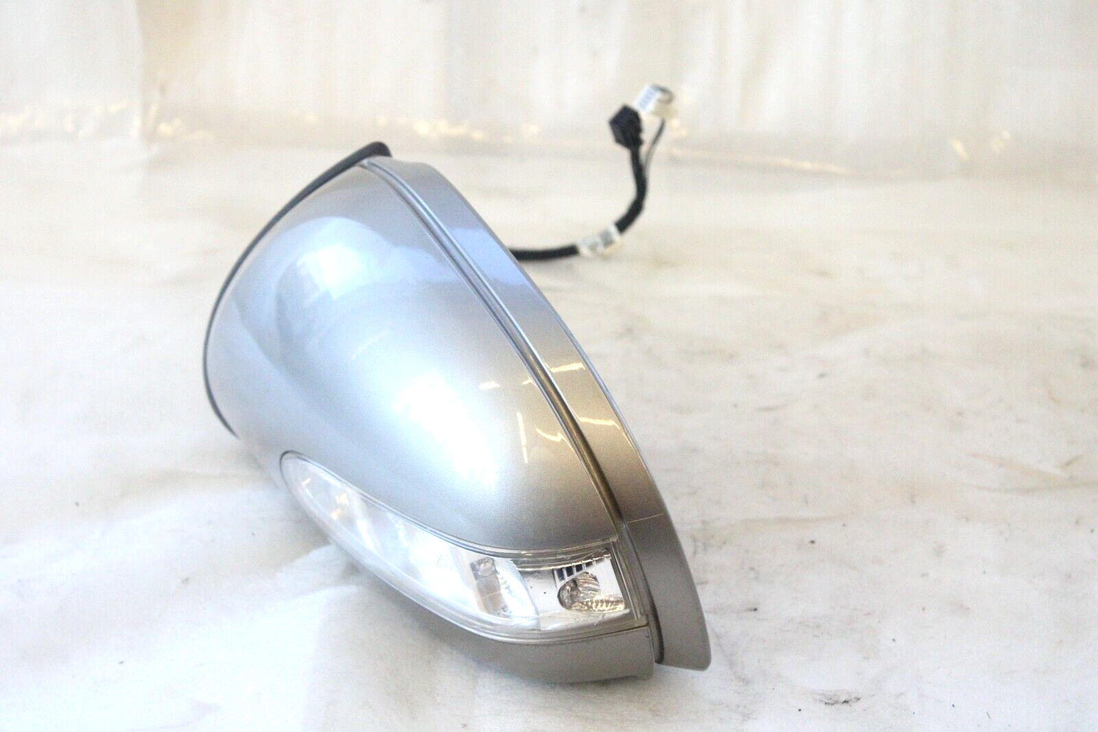 Mercedes ML 2006-2014 OEM Side View Mirror Left (Driver Side) - Image 8