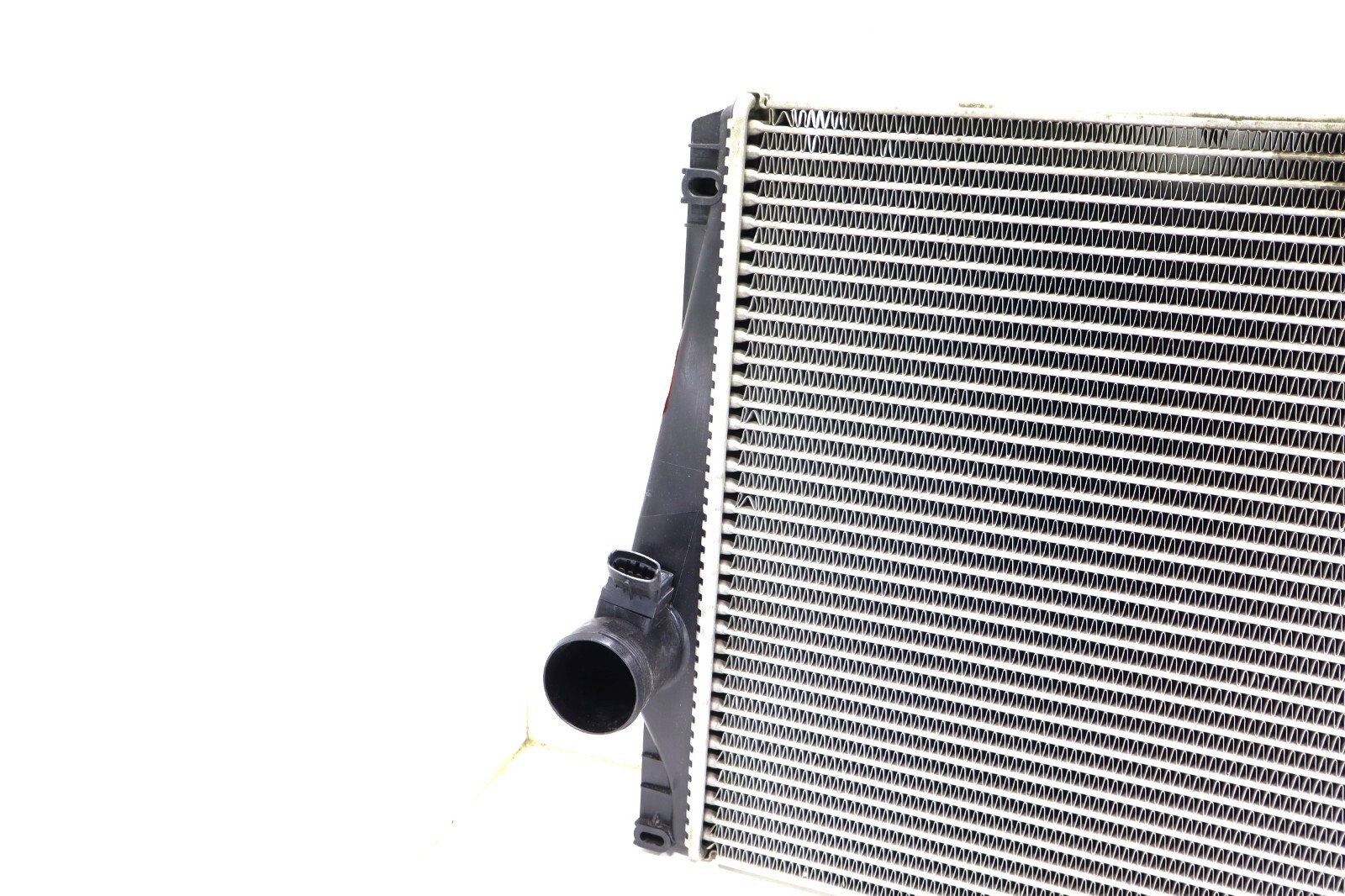 Volvo XC90 2003-2006 OEM Intercooler – Image 5