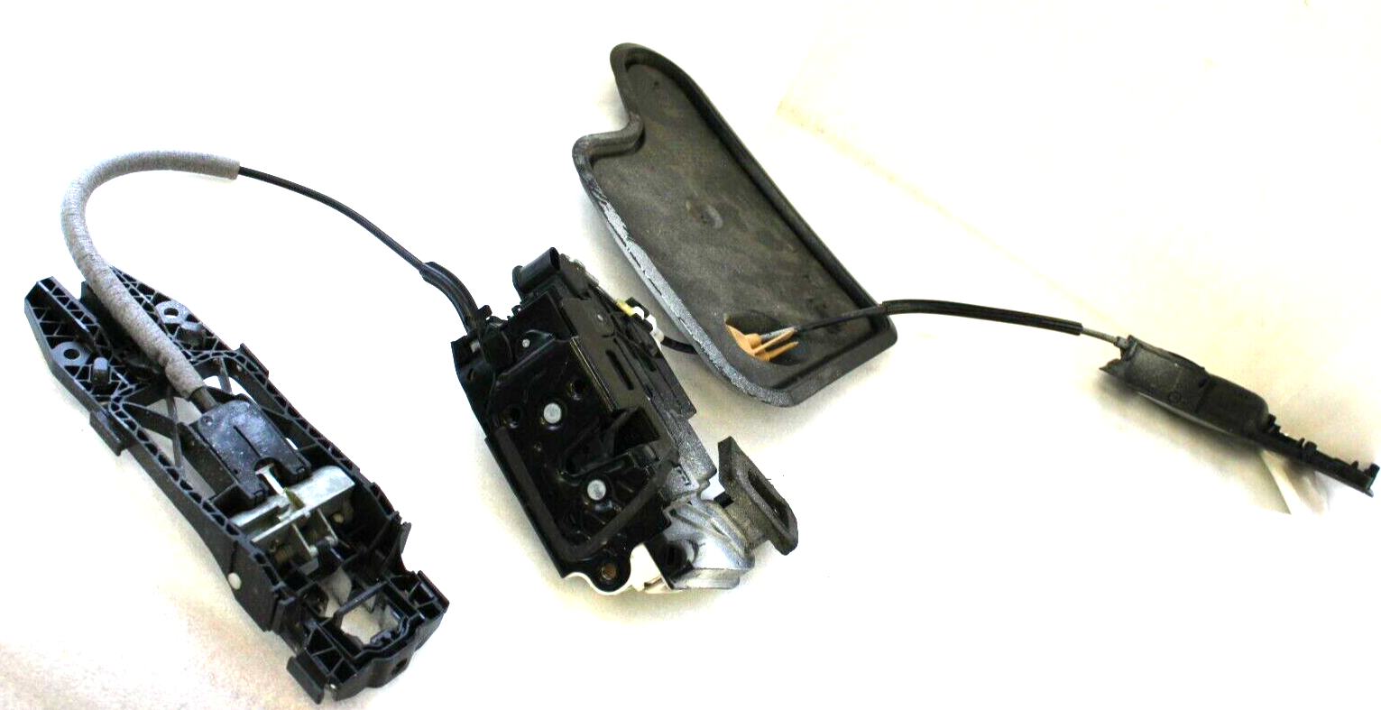 Volkswagen 2010-2016 OEM Door Lock Actuator Motor Right (Passenger Side) – Image 7