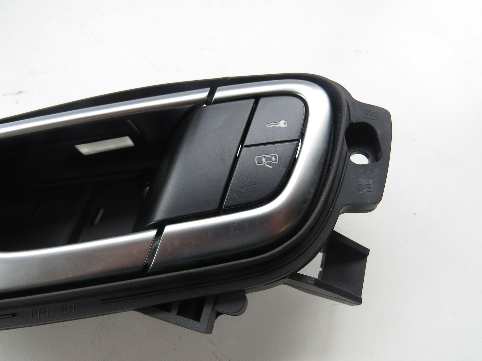 Bentley Continental 2006-2012 OEM Door Handle Front Right Inner (Passenger Side) - Image 3