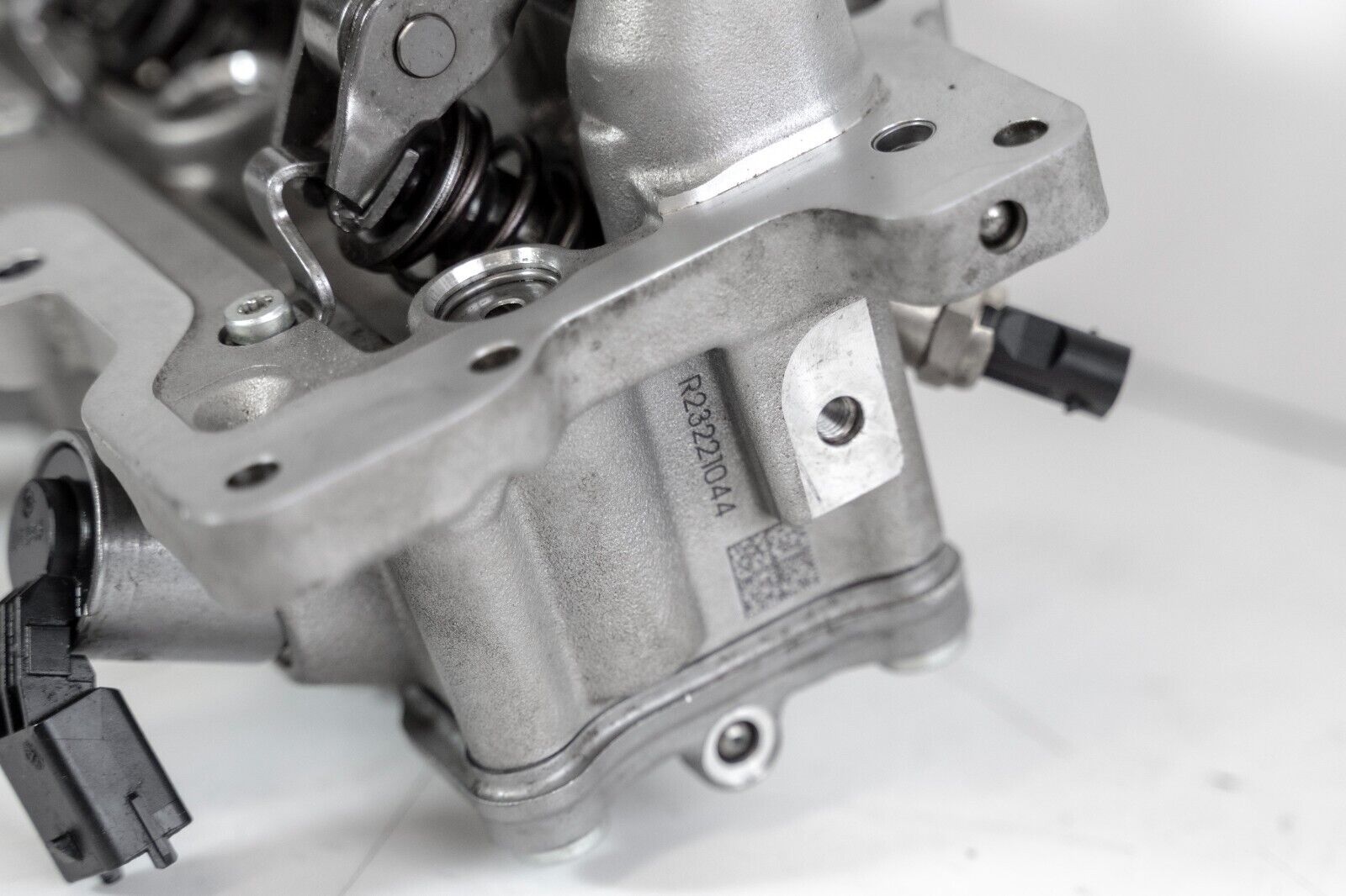 Jaguar Land Rover Range Rover Sport Variable Valve Lift Unit OEM 2019-2024 - Image 2