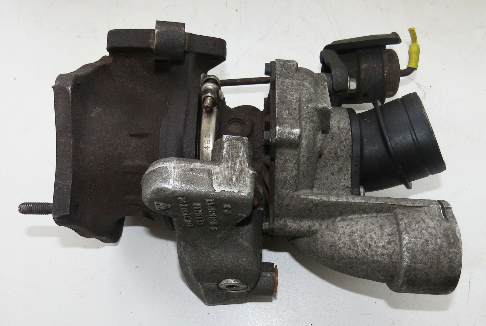 Porsche Cayenne 4.5 V8 Turbo 2003-2006 OEM Turbocharger 94812301556 - Image 3