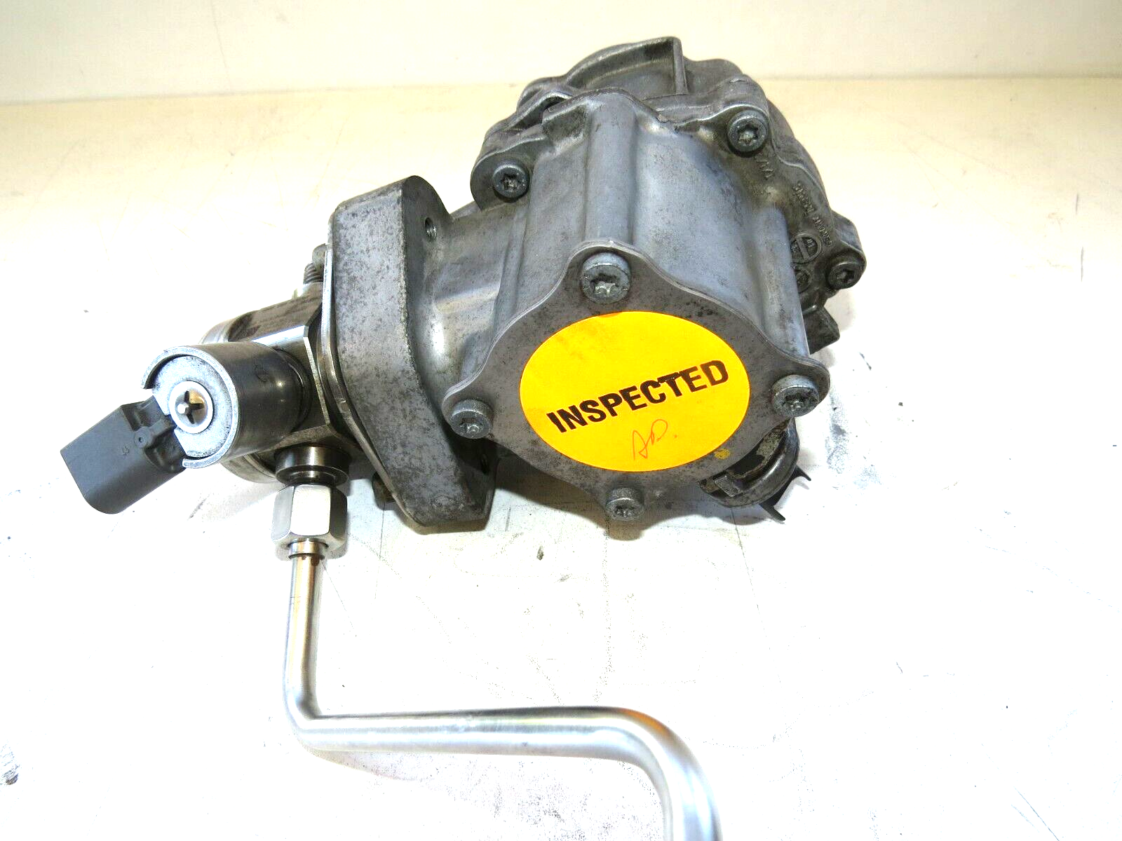 BMW 2012-2019 OEM Vacuum Pump w/High Pressure Fuel Pump & Sensor - Image 9