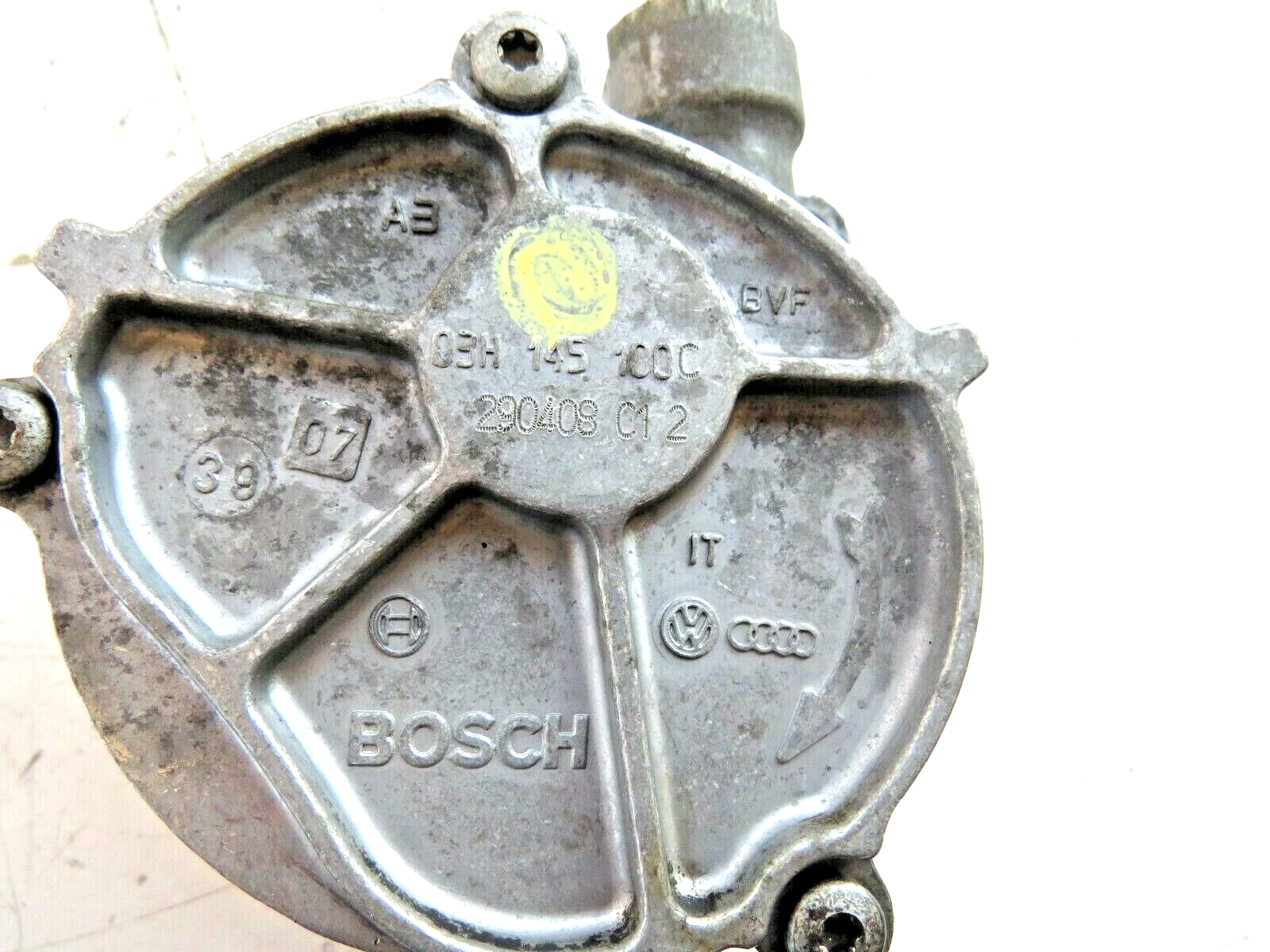 Volkswagen Atlas Passat Touareg Audi Q7 2008-2023 OEM Vacuum Pump - Image 9