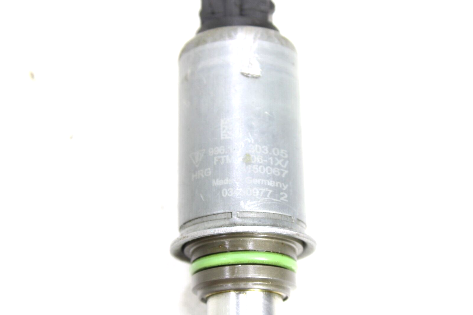 Porsche 911 Boxster Cayman 2002-2010 OEM Camshaft Adjuster Solenoid - Image 7