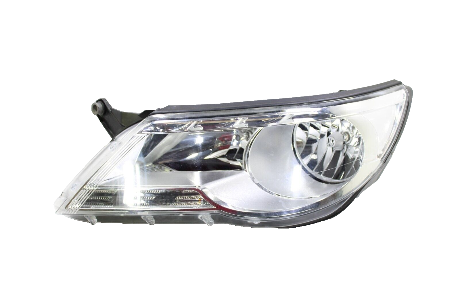 Volkswagen Tiguan 2009-2011 OEM Headlight Front Left (Driver Side)