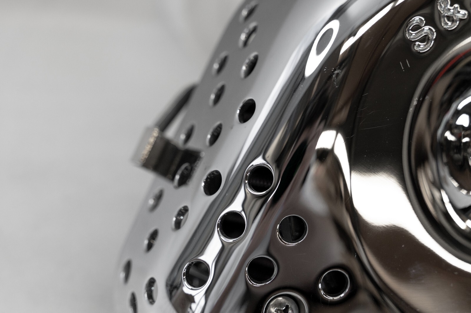 S&S Cycle Single Bore Tuned Induction System Chrome 1064967 - Image 9