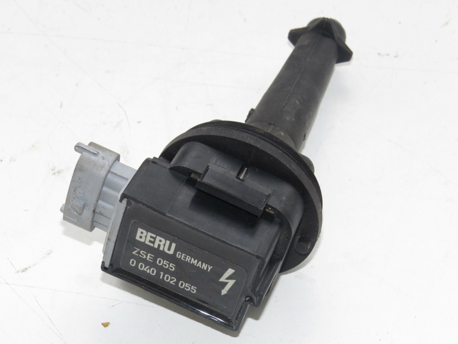 Volvo 2004-2016 OEM Direct Ignition Coil Unit - Image 2