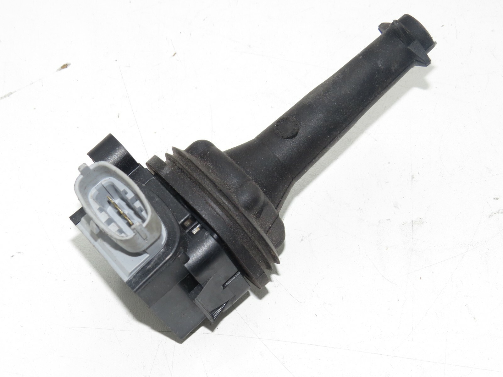 Volvo 2004-2016 OEM Direct Ignition Coil Unit - Image 3
