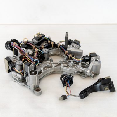 Mercedes SLS Ferrari OEM Transmission Gearbox Valve Body & Speed Sensor