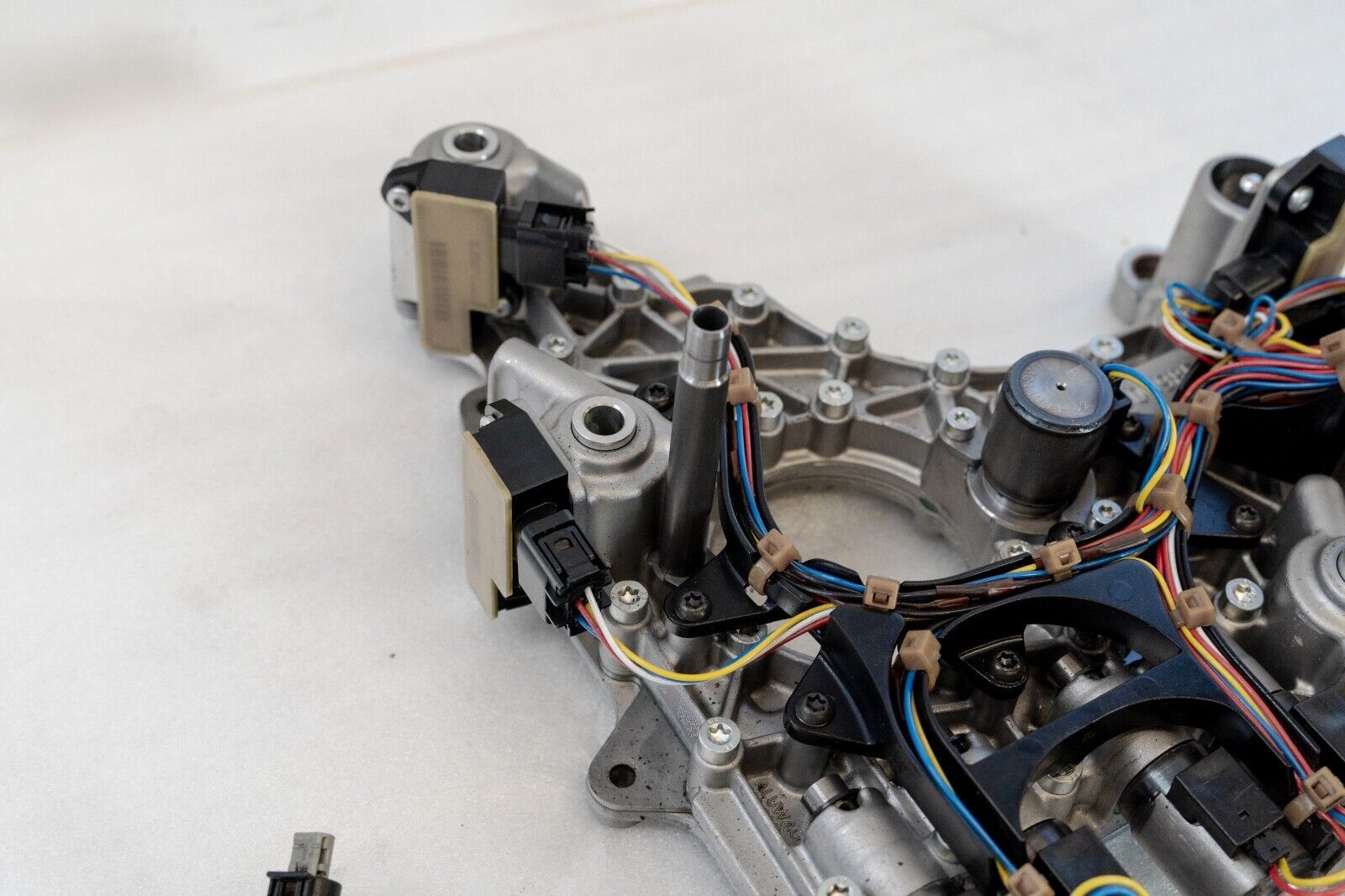 Mercedes SLS Ferrari OEM Transmission Gearbox Valve Body & Speed Sensor – Image 12