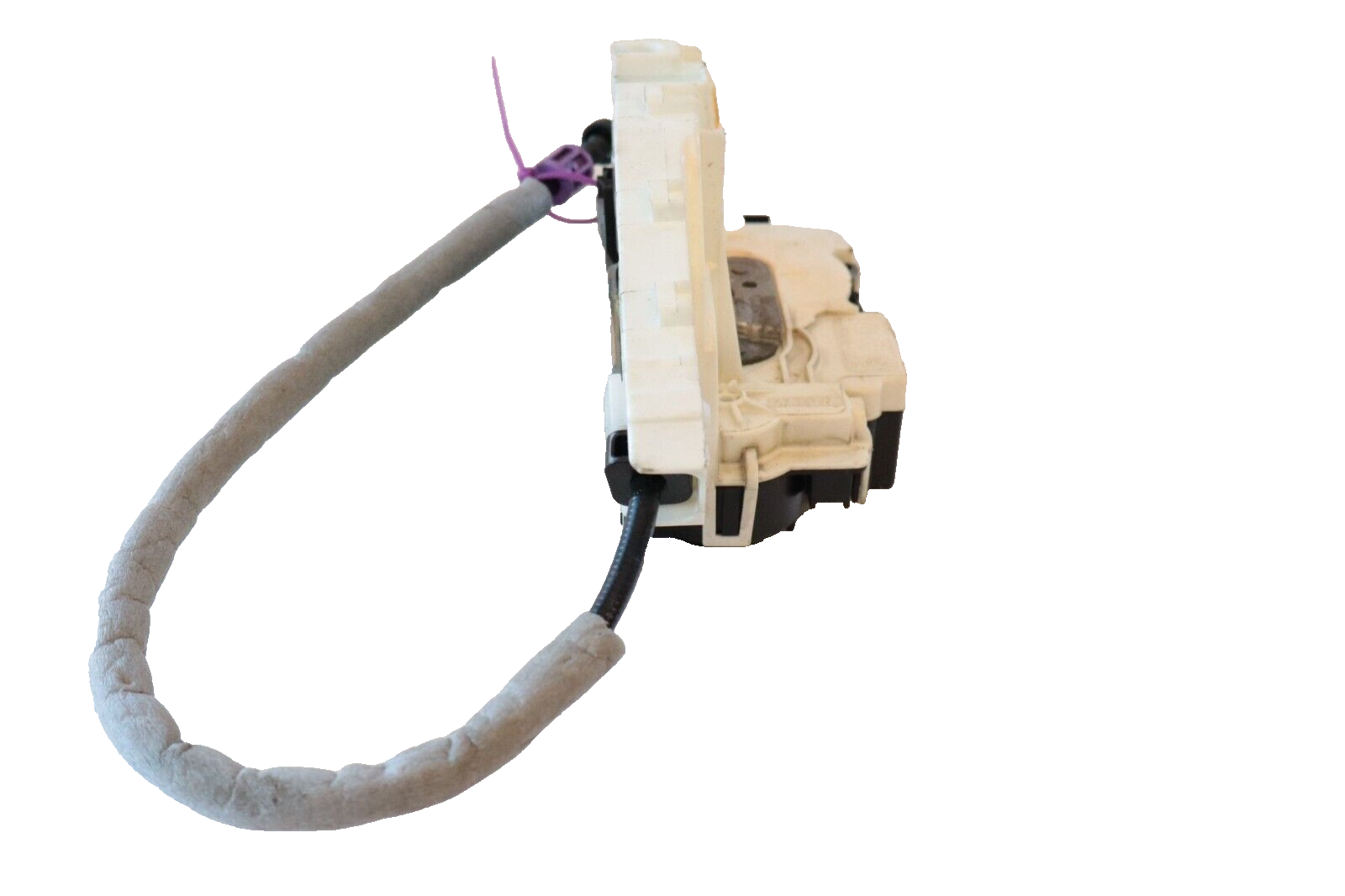 Mercedes 2012-2020 OEM Door Lock Actuator Fornt Left (Driver Side) - Image 6
