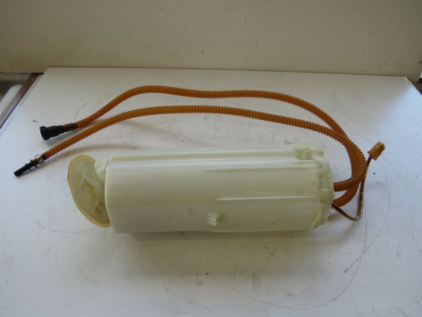 Audi VW 2004 2005 2006 2007 2008 2009 OEM Fuel Pump Module 3D0919087M - Image 3