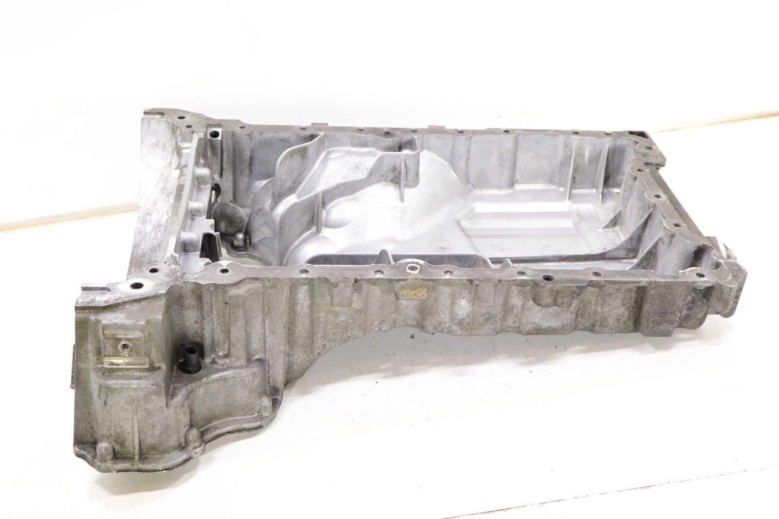 Mercedes GL350 GLS350d ML350 3.0L DIESEL 2012-2017 OEM Engine Oil Pan Upper