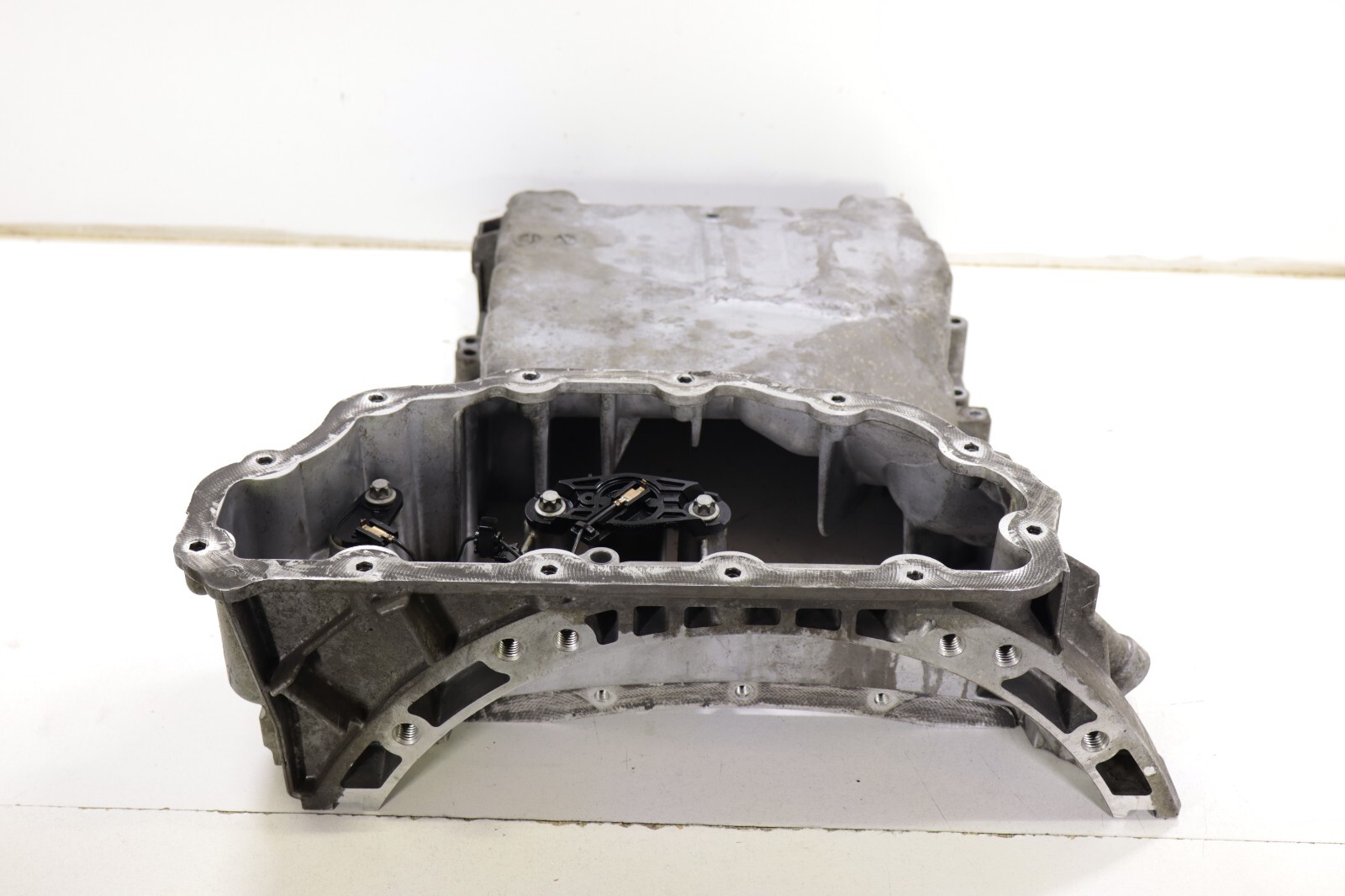 Mercedes GL350 GLS350d ML350 3.0L DIESEL 2012-2017 OEM Engine Oil Pan Upper – Image 4