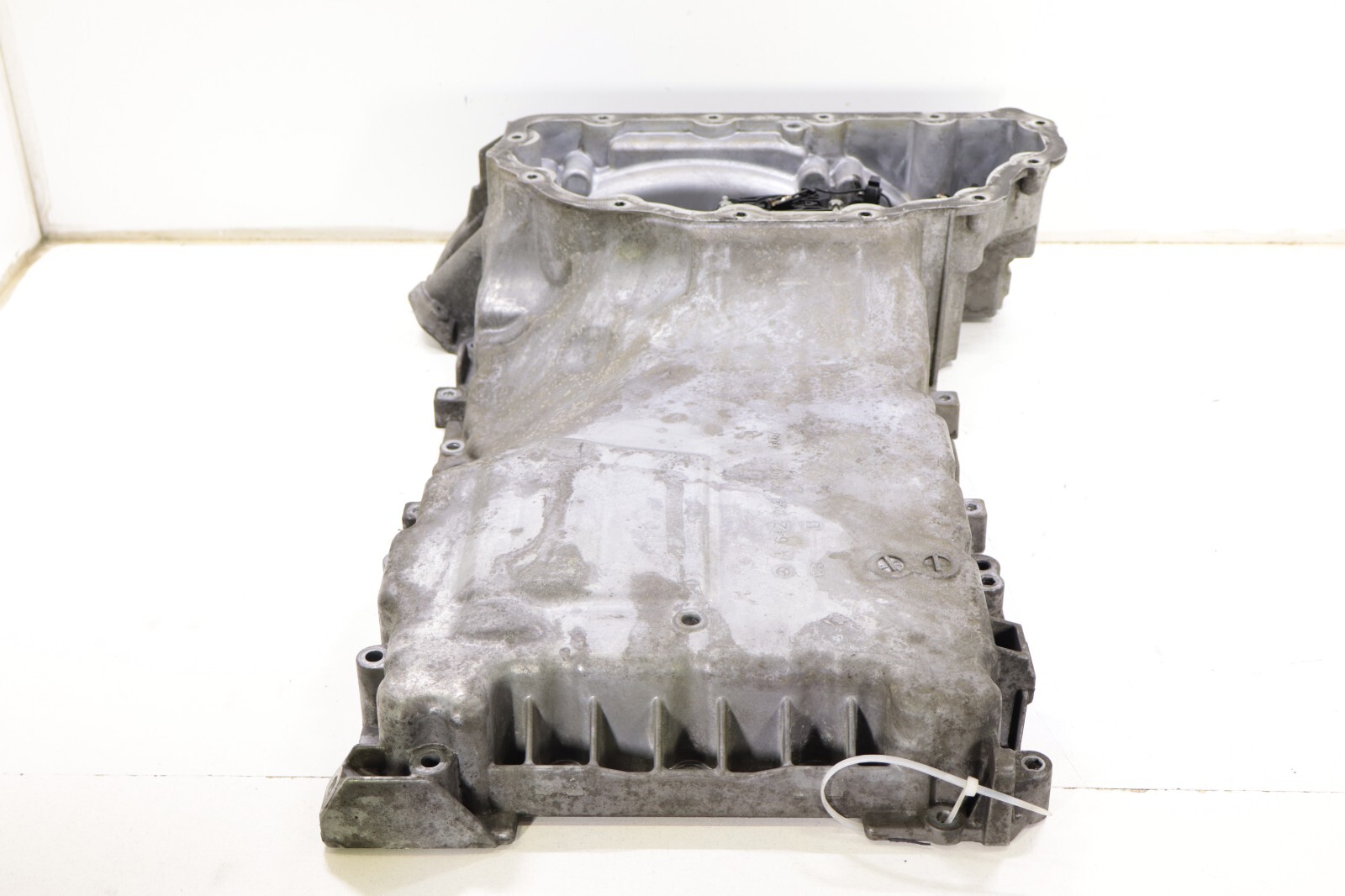 Mercedes GL350 GLS350d ML350 3.0L DIESEL 2012-2017 OEM Engine Oil Pan Upper – Image 8