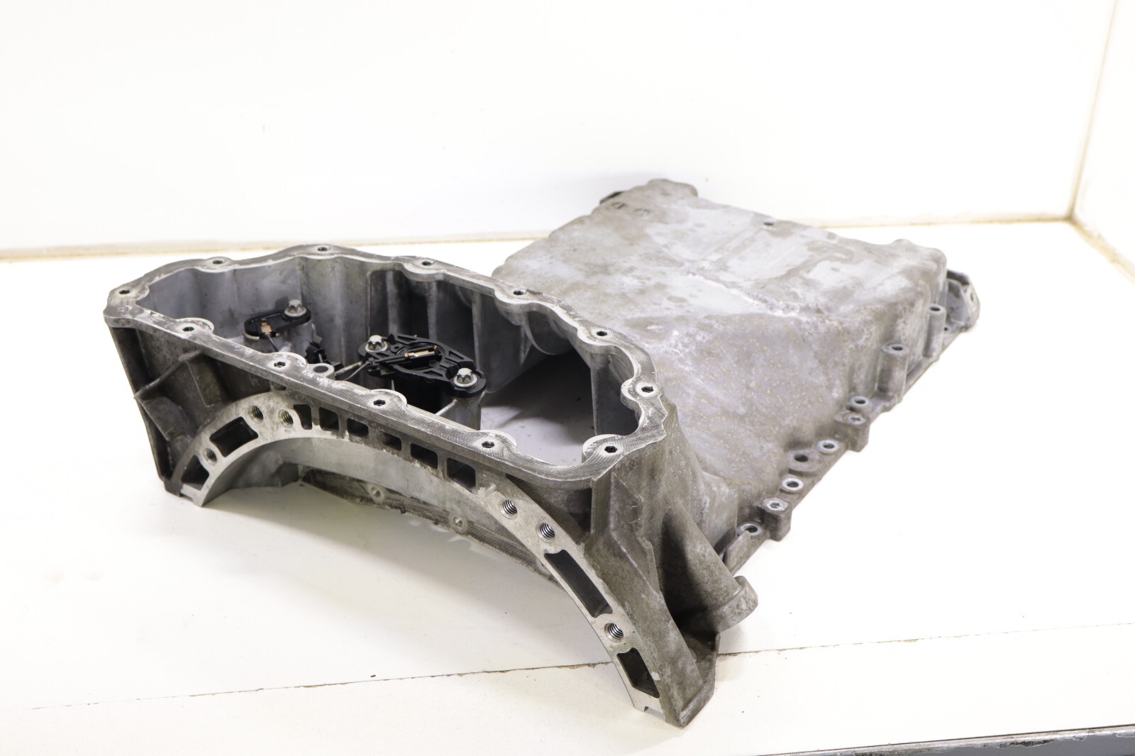 Mercedes GL350 GLS350d ML350 3.0L DIESEL 2012-2017 OEM Engine Oil Pan Upper – Image 15