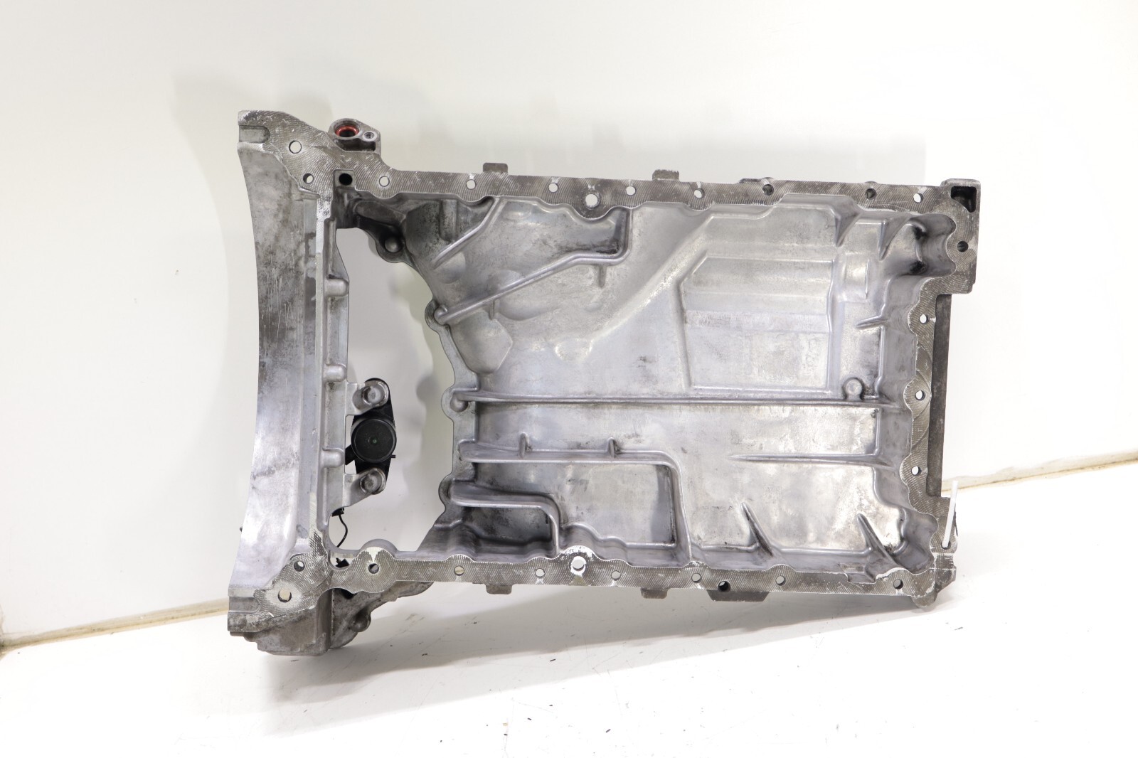 Mercedes GL350 GLS350d ML350 3.0L DIESEL 2012-2017 OEM Engine Oil Pan Upper – Image 16