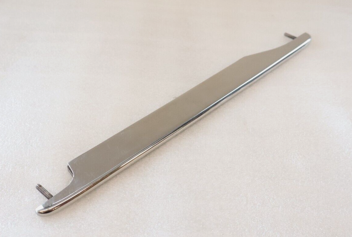 Aston Martin DB7 Vantage 2000-2004 Fender Grill Blade Front Left (Driver Side) – Image 4