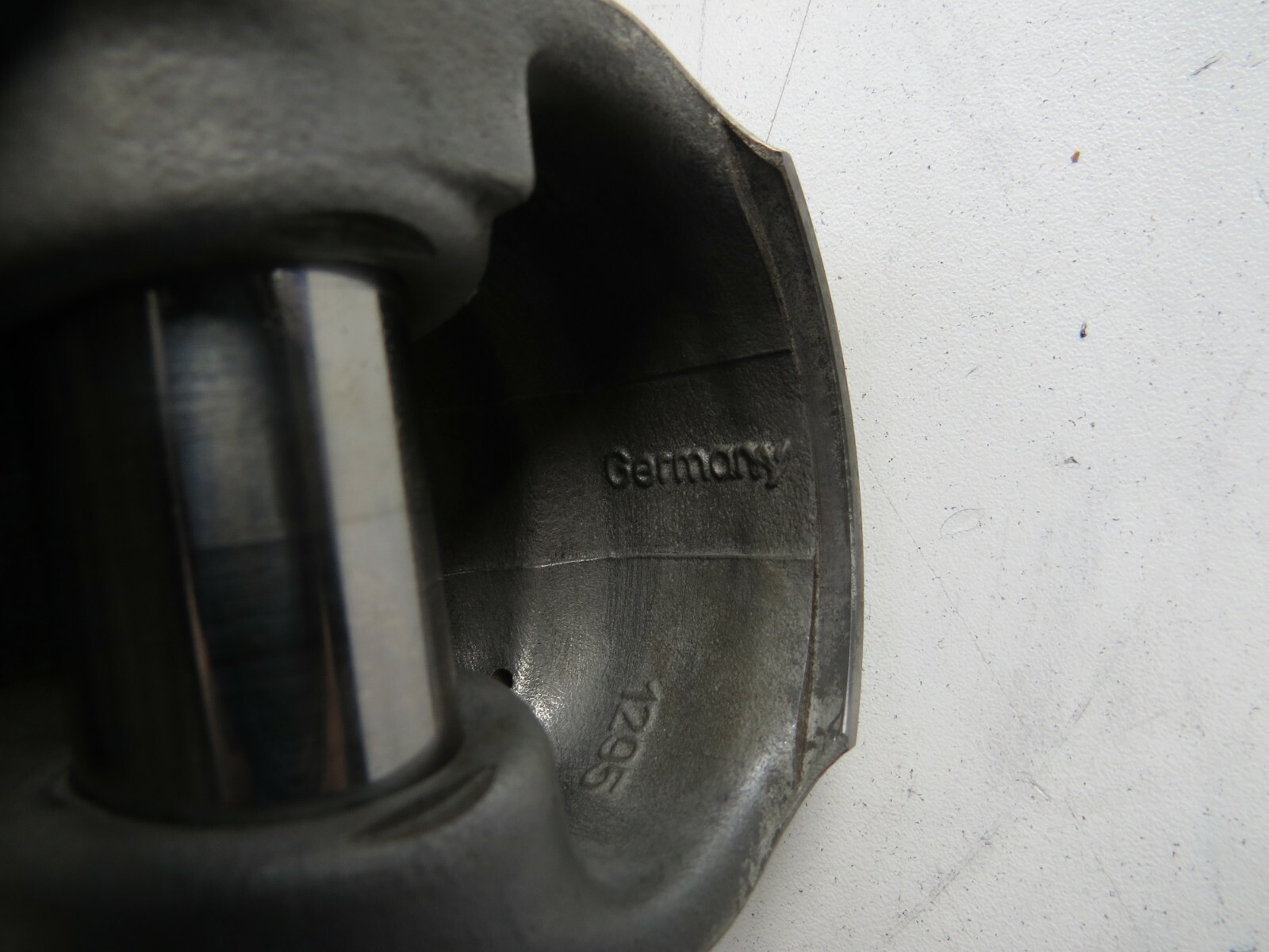 Porsche Boxster S 986 3.2L 2000-2004 OEM Engine Piston 99610303159 – Image 9