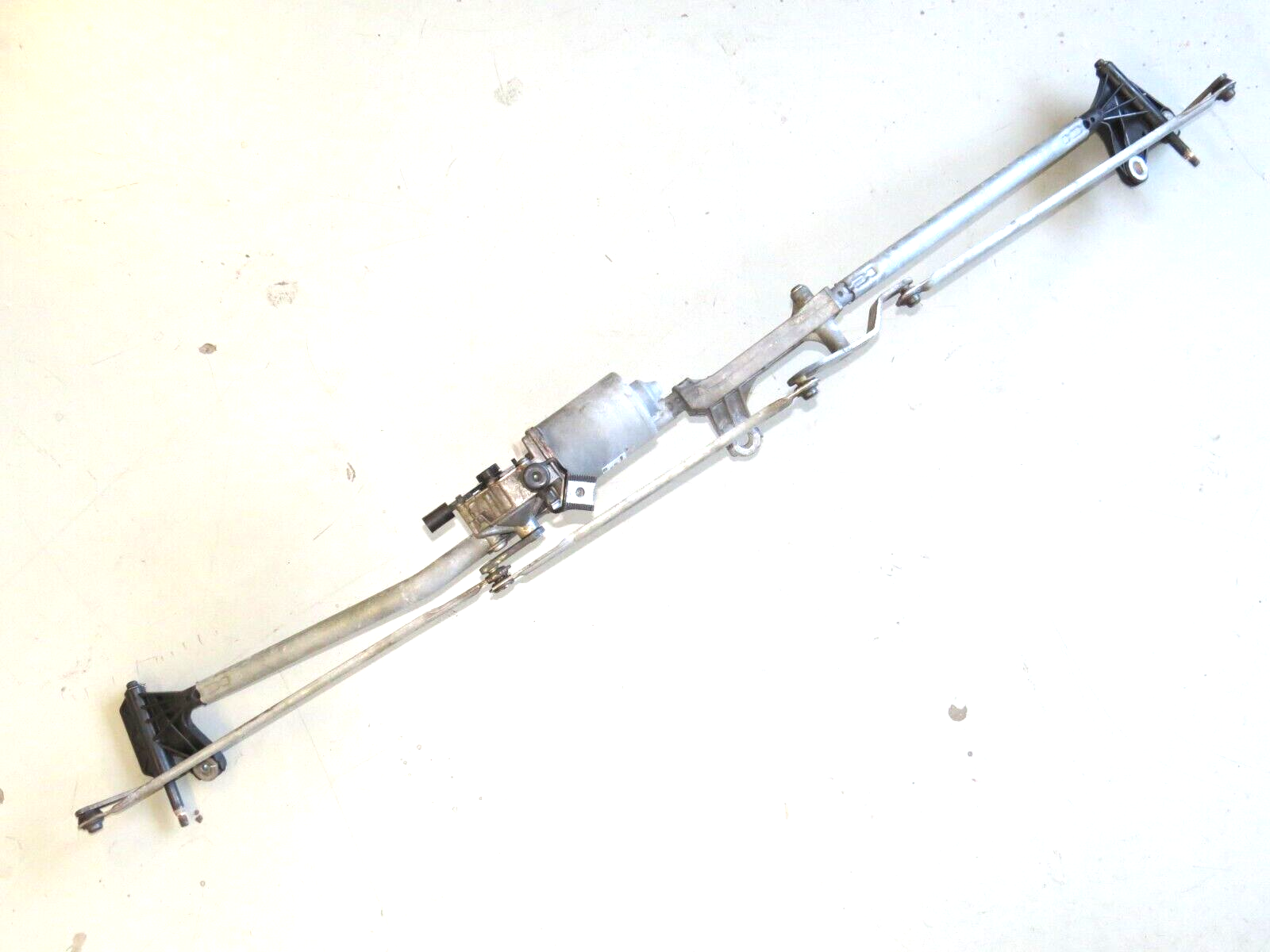 Smart Fortwo 2008-2016 OEM Windshield Wiper Linkage w/Motor Front - Image 5
