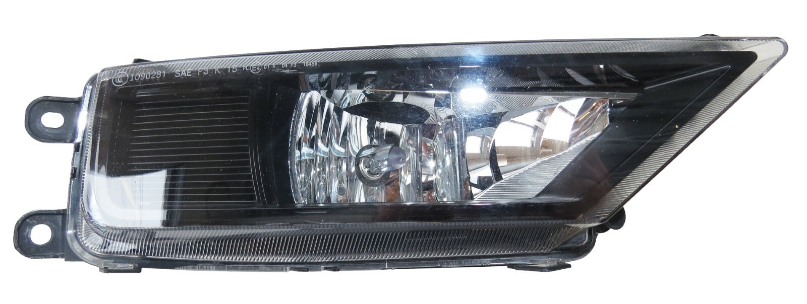 Volkswagen Tiguan 2018-2019 OEM Right Side Fog Light Lamp - Image 2