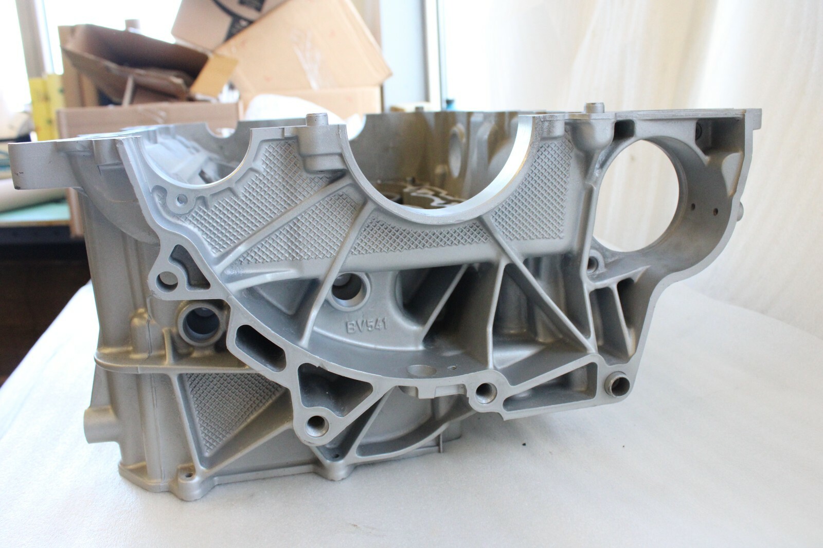 Porsche 911 996 3.4L H6 1999 2000 2001 OEM Right Side & Left Side Engine Block - Image 4