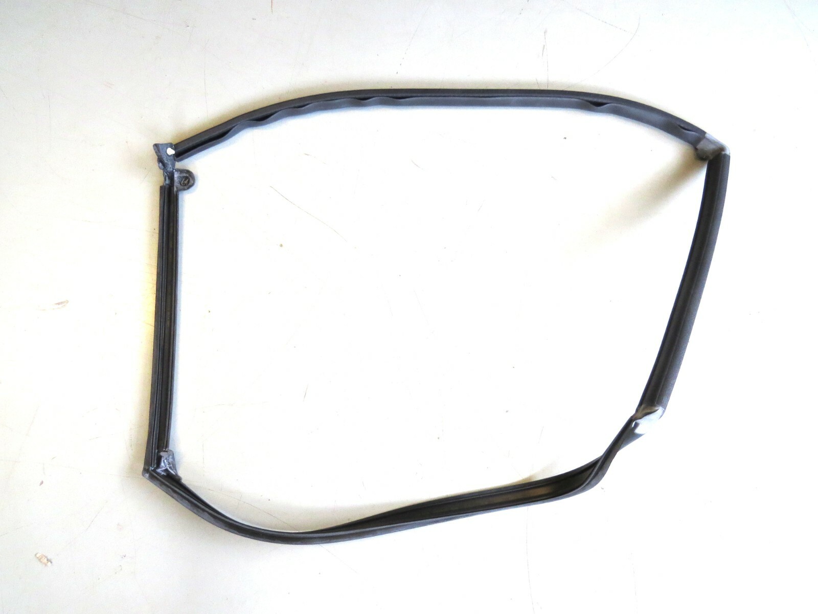 Range Rover Evoque 2012-2019 OEM Left Rear Upper Door Weather Seal Strip - Image 4
